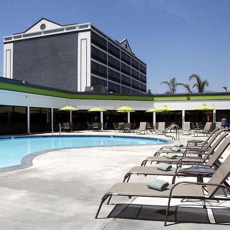 Radisson Hotel Oakland Airport Экстерьер фото