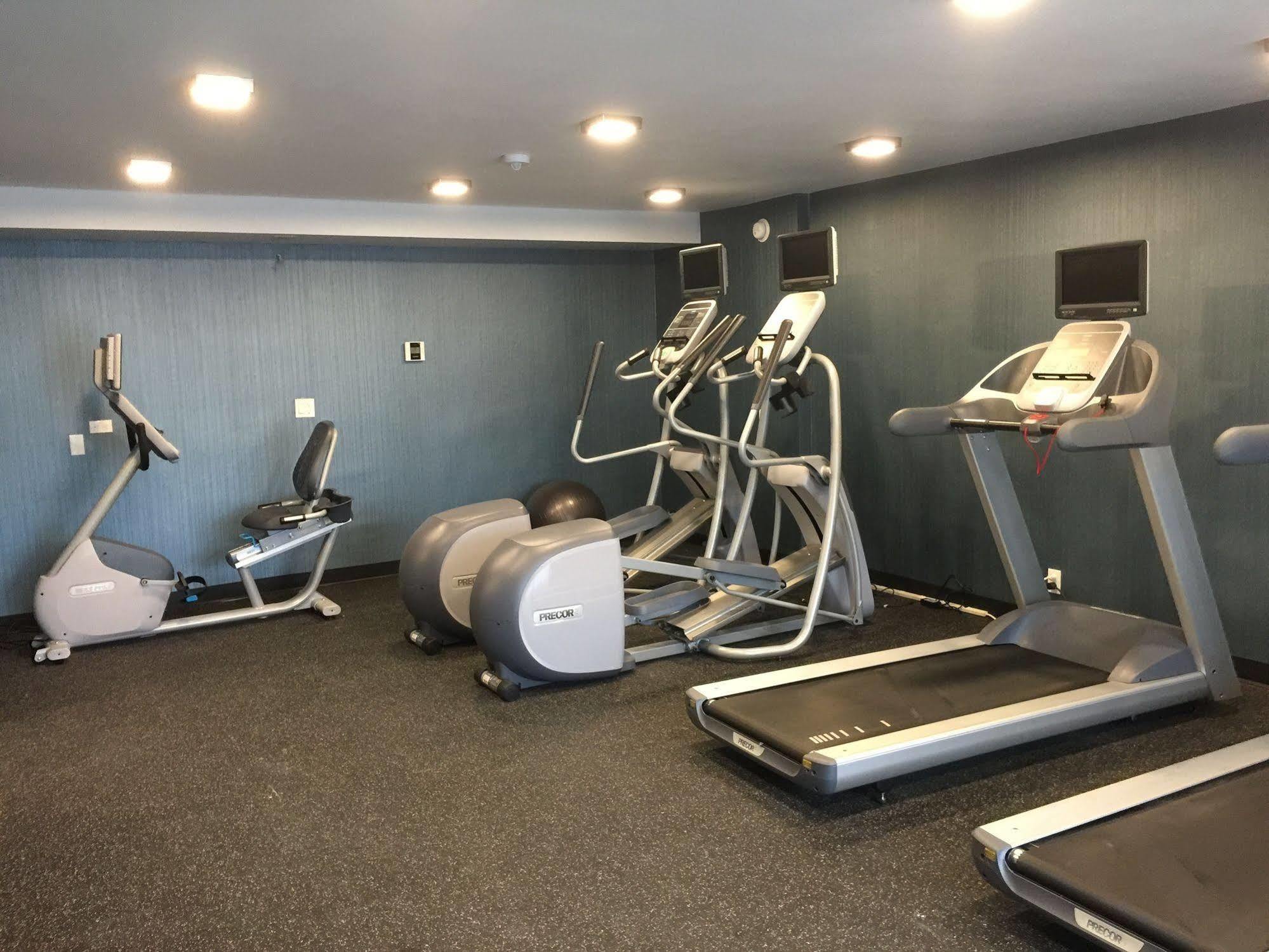 Radisson Hotel Oakland Airport Экстерьер фото